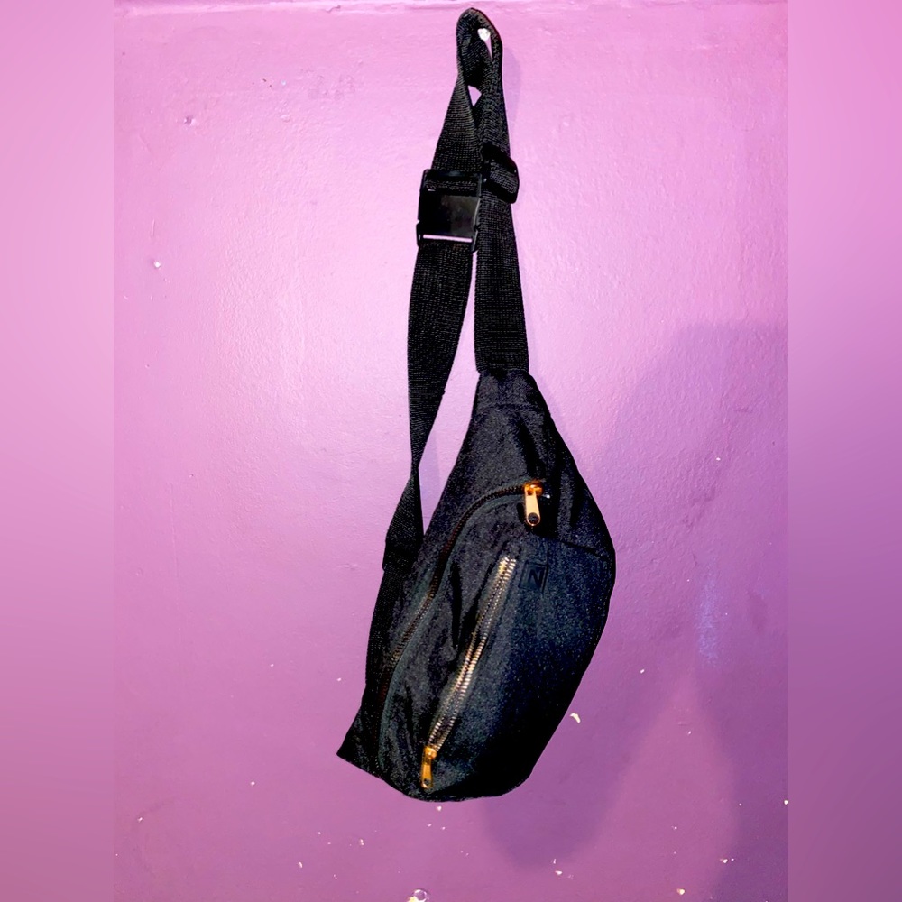 Black Fanny pack
